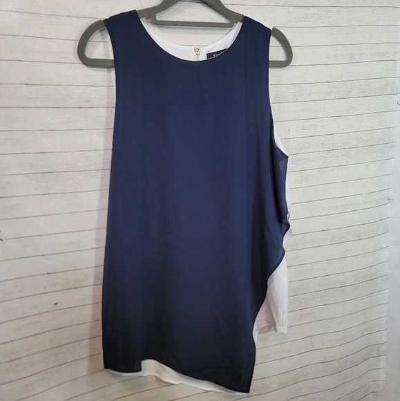WHITE HOUSE BLACK MARKET NAVY & WHITE SLEEVELESS OVERLAY SHELL, SZ MEDIUM - Picture 2 of 11